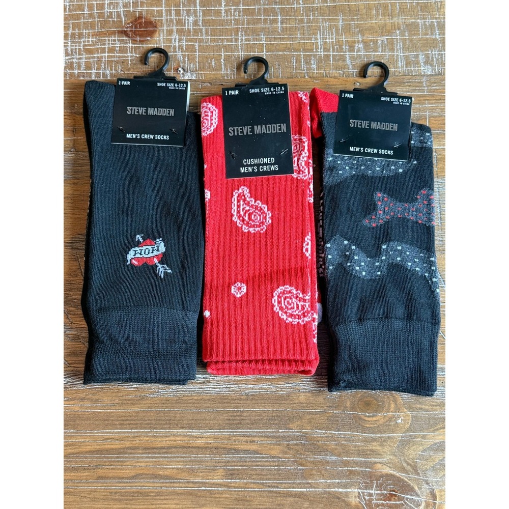NWT Steve Madden Mens Crew Socks LOT Tattoo Art Black Red 6-12.5 Rockabilly